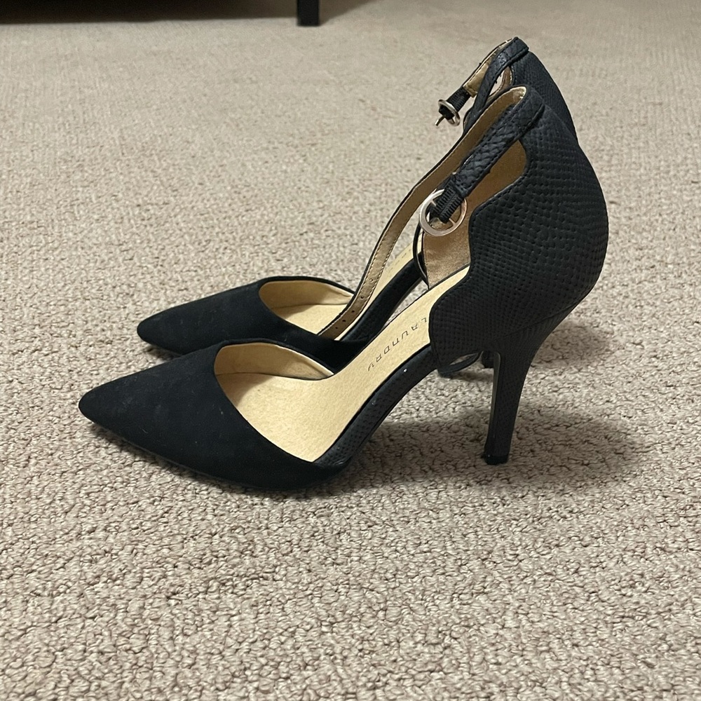 Chinese laundry black heels